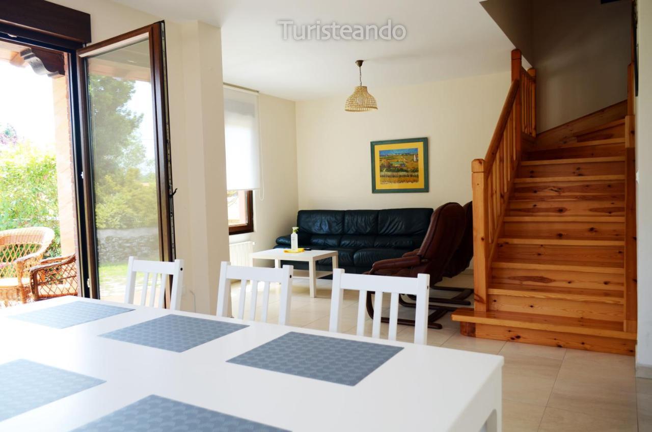 Chalet Tina Mayor: amplio jardín y tranquilidad muy cerca de la playa Pesués Exterior foto